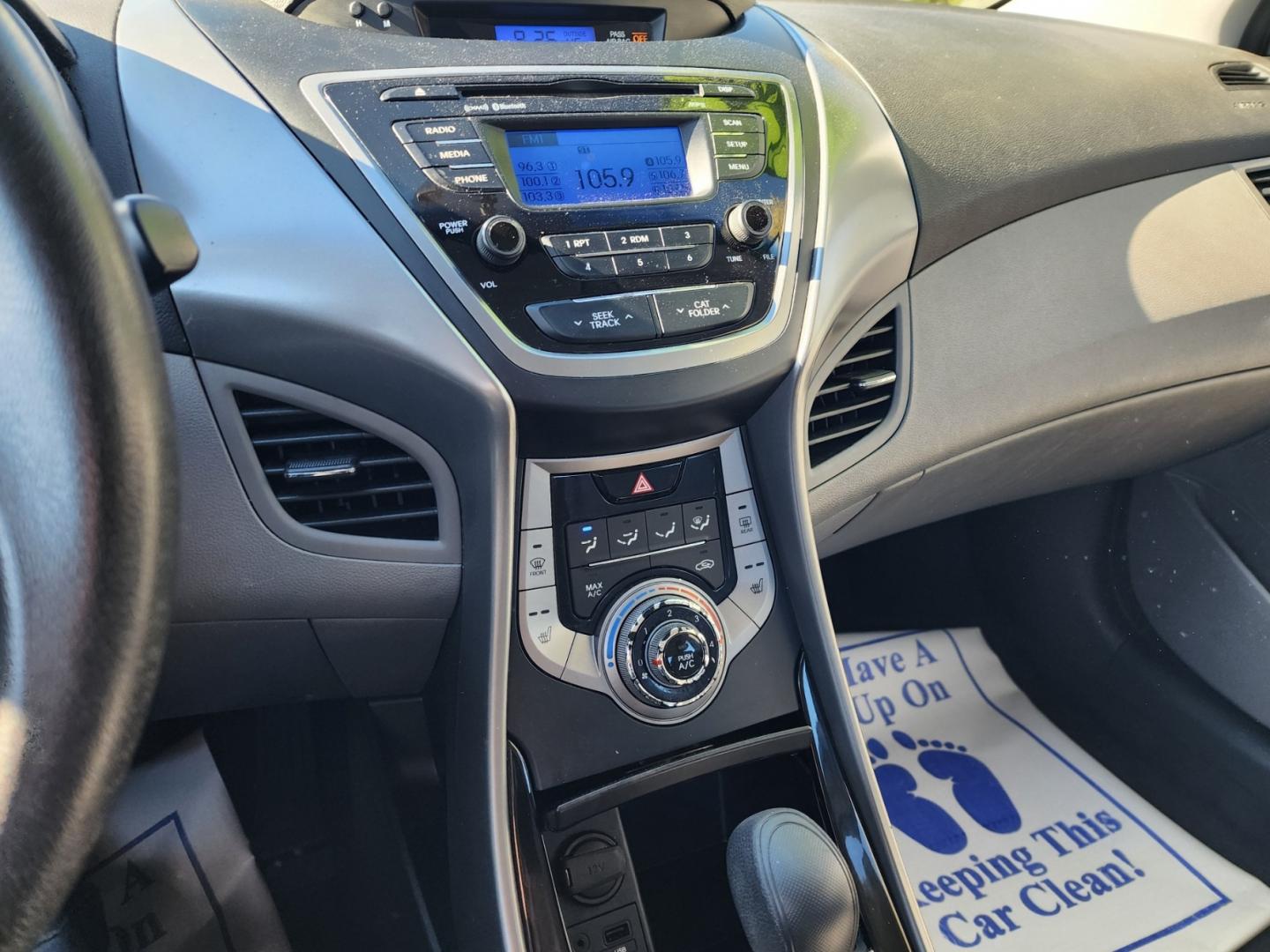 2013 Blue /Gray Hyundai Elantra GLS A/T (KMHDH4AE0DU) with an 1.8L L4 DOHC 16V engine, 6-Speed Automatic transmission, located at 1221 Madison St., Shelbyville, TN, 37160, (931) 680-9439, 0.000000, 0.000000 - Photo#5